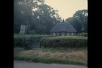 033 - Thatched House (-1x-1, -1 bytes)